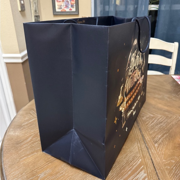 Louis Vuitton Jouyeuses Fêtes Gift Bag, Box, and Ribbon - Picture 7 of 8